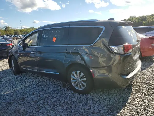 2C4RC1BG2JR332852 2018 CHRYSLER PACIFICA - Image 2