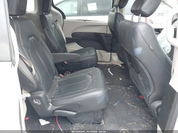 2C4RC1BG2JR332947 2018 CHRYSLER PACIFICA - Image 8