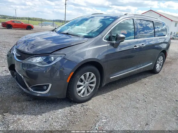 2C4RC1BG2JR354530 2018 CHRYSLER PACIFICA - Image 2