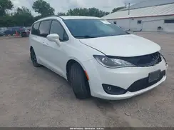 2C4RC1BG2KR507425 2019 CHRYSLER PACIFICA