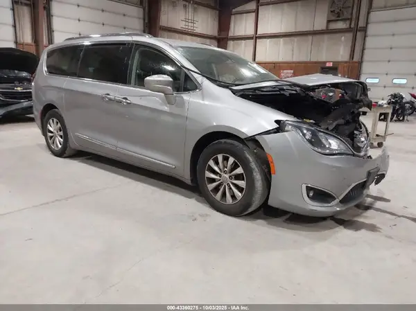 2C4RC1BG2KR507747 2019 CHRYSLER PACIFICA - Image 1