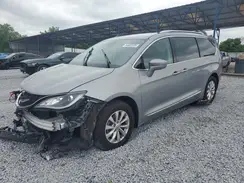 2C4RC1BG2KR528422 2019 CHRYSLER PACIFICA