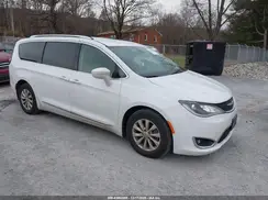 2C4RC1BG2KR548024 2019 CHRYSLER PACIFICA