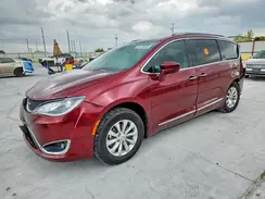 2C4RC1BG2KR549514 2019 CHRYSLER PACIFICA