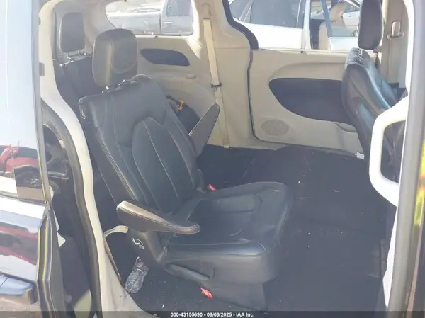 2C4RC1BG2KR554860 2019 CHRYSLER PACIFICA - Image 8