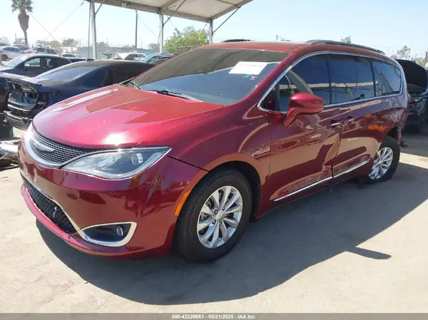 2C4RC1BG2KR554891 2019 CHRYSLER PACIFICA - Image 2