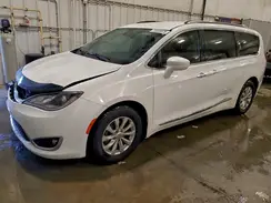2C4RC1BG2KR582867 2019 CHRYSLER PACIFICA