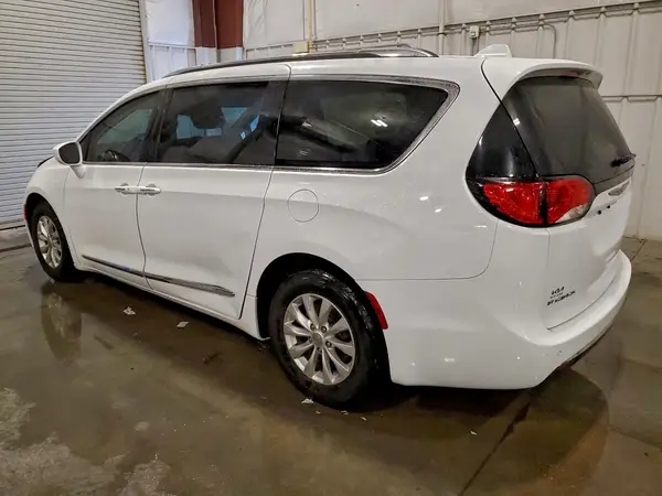 2C4RC1BG2KR582867 2019 CHRYSLER PACIFICA - Image 2