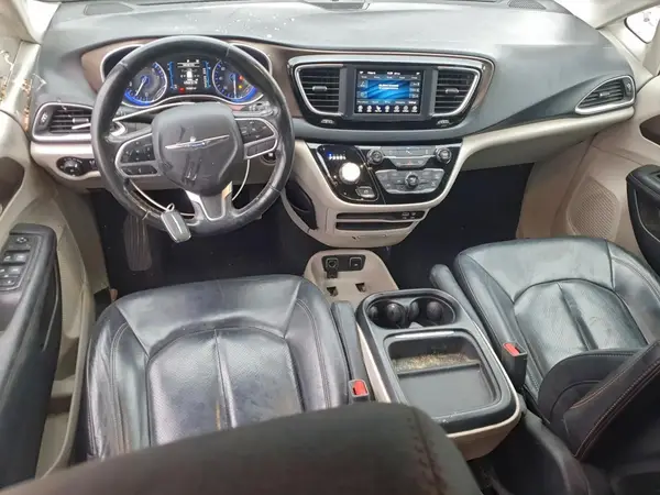 2C4RC1BG2KR584621 2019 CHRYSLER PACIFICA - Image 8