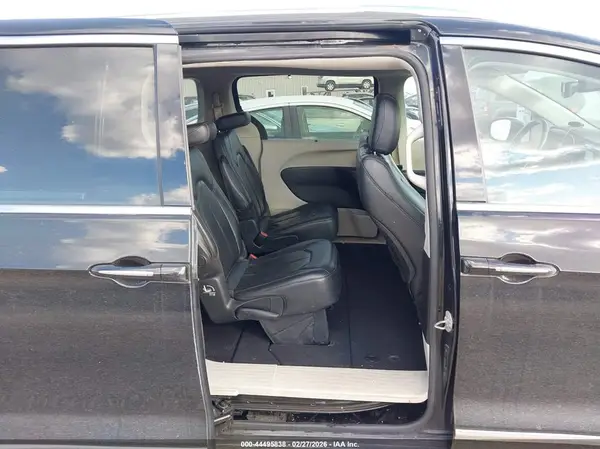 2C4RC1BG2KR588054 2019 CHRYSLER PACIFICA - Image 8