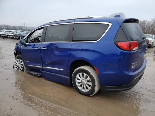 2C4RC1BG2KR588524 2019 CHRYSLER PACIFICA - Image 2