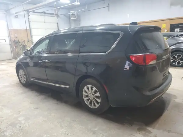 2C4RC1BG2KR588961 2019 CHRYSLER PACIFICA - Image 2