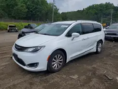 2C4RC1BG2KR597286 2019 CHRYSLER PACIFICA