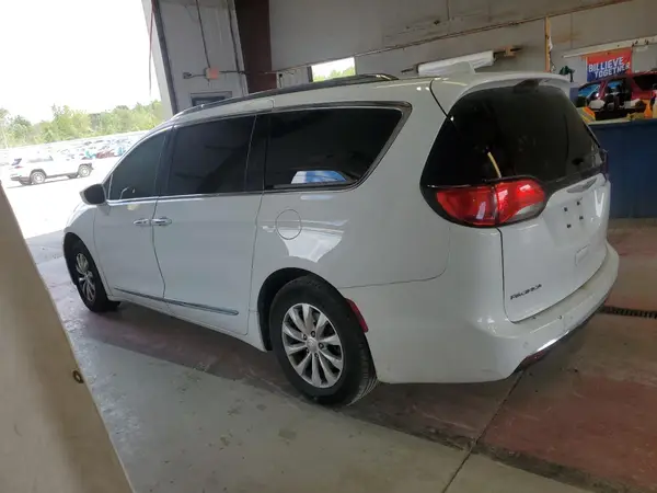 2C4RC1BG2KR626074 2019 CHRYSLER PACIFICA - Image 2