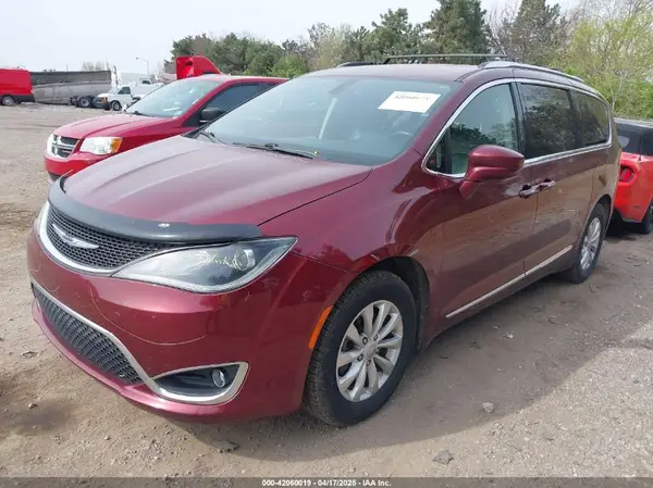 2C4RC1BG2KR626415 2019 CHRYSLER PACIFICA - Image 2