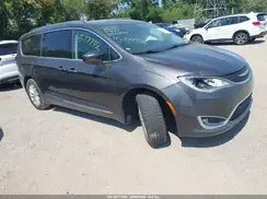 2C4RC1BG2KR626897 2019 CHRYSLER PACIFICA