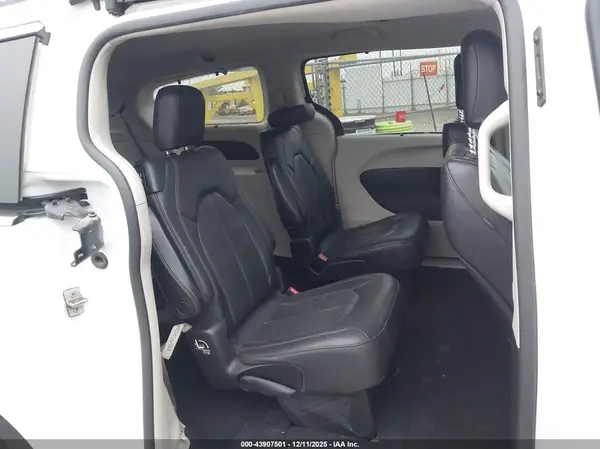 2C4RC1BG2KR626933 2019 CHRYSLER PACIFICA - Image 8