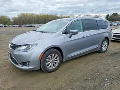 2C4RC1BG2KR639715 2019 CHRYSLER PACIFICA
