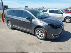 2C4RC1BG2KR639794 2019 CHRYSLER PACIFICA