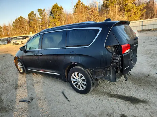 2C4RC1BG2KR650133 2019 CHRYSLER PACIFICA - Image 2