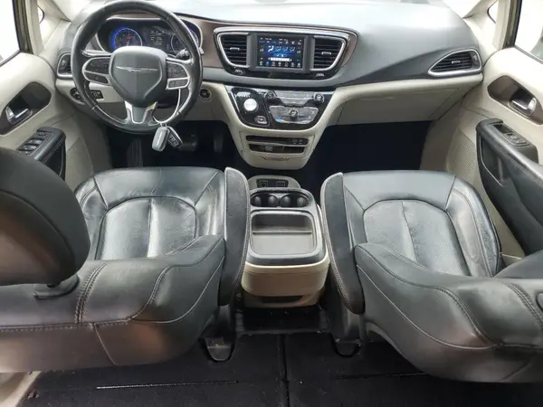 2C4RC1BG2KR650553 2019 CHRYSLER PACIFICA - Image 8