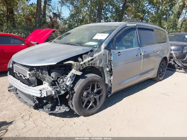 2C4RC1BG2KR710539 2019 CHRYSLER PACIFICA - Image 2