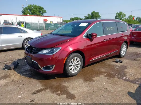 2C4RC1BG2KR721332 2019 CHRYSLER PACIFICA - Image 2