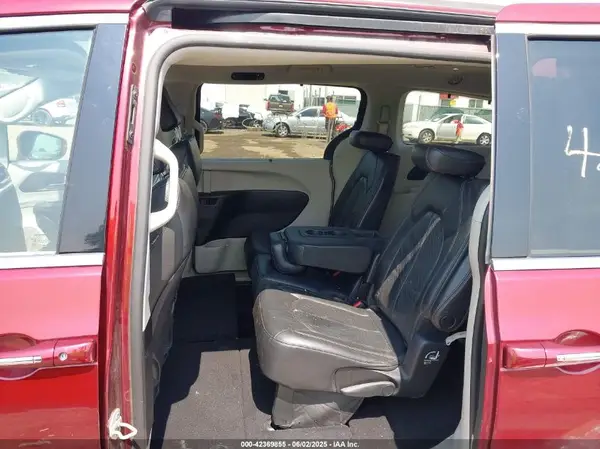 2C4RC1BG2KR721332 2019 CHRYSLER PACIFICA - Image 8