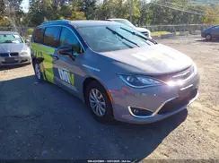 2C4RC1BG2KR731066 2019 CHRYSLER PACIFICA