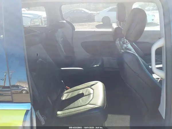 2C4RC1BG2KR731066 2019 CHRYSLER PACIFICA - Image 8