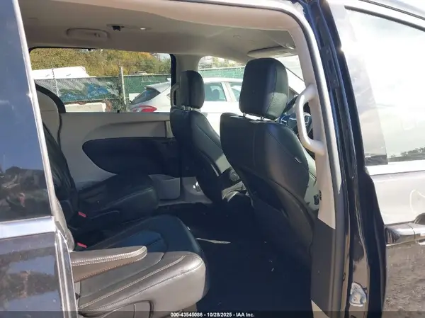 2C4RC1BG2LR114378 2020 CHRYSLER PACIFICA - Image 8