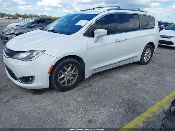 2C4RC1BG2LR124019 2020 CHRYSLER PACIFICA - Image 2
