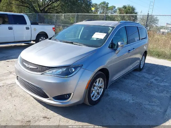 2C4RC1BG2LR124750 2020 CHRYSLER PACIFICA - Image 2