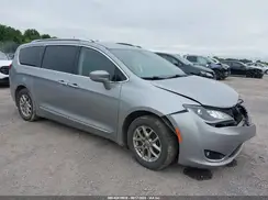 2C4RC1BG2LR127986 2020 CHRYSLER PACIFICA
