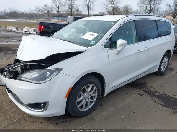 2C4RC1BG2LR137644 2020 CHRYSLER PACIFICA - Image 2