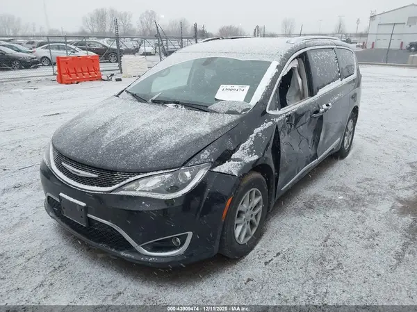 2C4RC1BG2LR140043 2020 CHRYSLER PACIFICA - Image 2