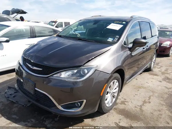 2C4RC1BG2LR176380 2020 CHRYSLER PACIFICA - Image 2