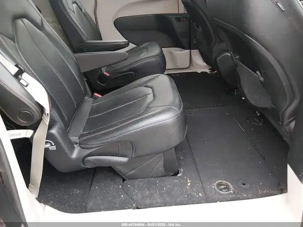 2C4RC1BG2LR266709 2020 CHRYSLER PACIFICA - Image 8