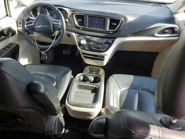 2C4RC1BG2LR275250 2020 CHRYSLER PACIFICA - Image 8
