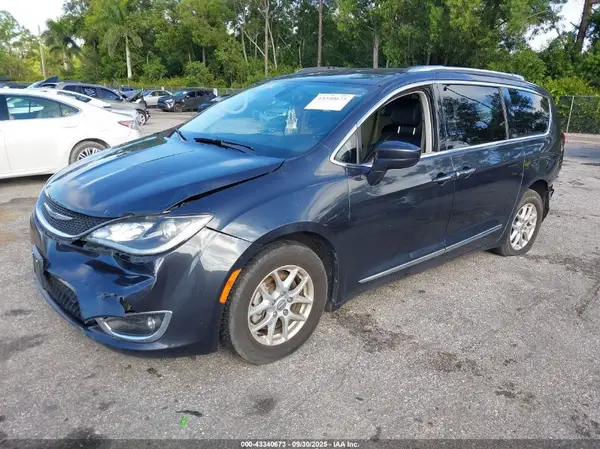 2C4RC1BG2LR280268 2020 CHRYSLER PACIFICA - Image 2