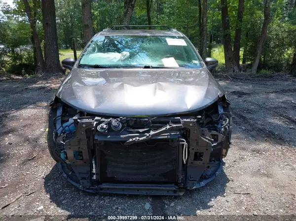2021 CHRYSLER PACIFICA auction photo 6