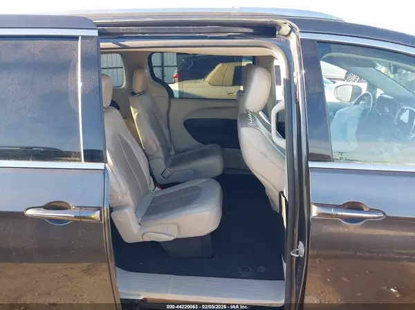 2C4RC1BG2MR532599 2021 CHRYSLER PACIFICA - Image 8