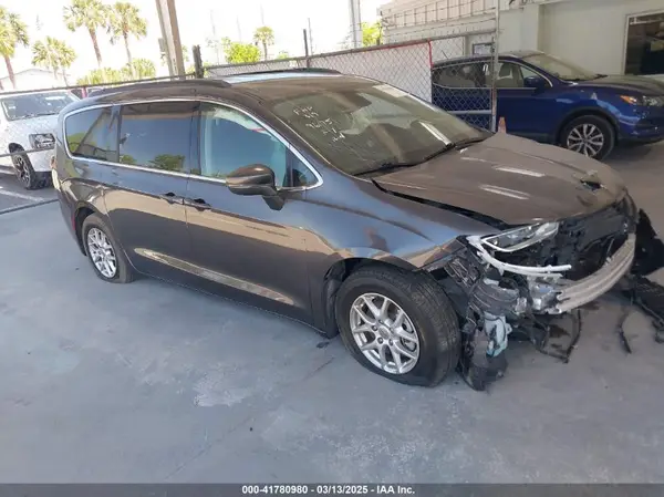 2C4RC1BG2NR111919 2022 CHRYSLER PACIFICA - Image 1