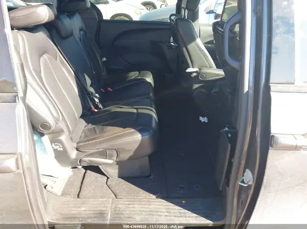 2C4RC1BG2NR148663 2022 CHRYSLER PACIFICA - Image 8