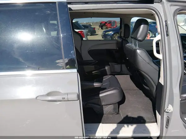 2C4RC1BG2NR148985 2022 CHRYSLER PACIFICA - Image 8