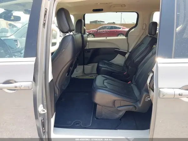 2C4RC1BG2NR168069 2022 CHRYSLER PACIFICA - Image 8