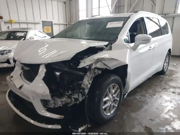 2C4RC1BG2NR179699 2022 CHRYSLER PACIFICA - Image 2