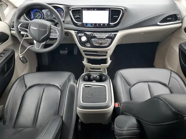 2C4RC1BG2PR502720 2023 CHRYSLER PACIFICA - Image 8