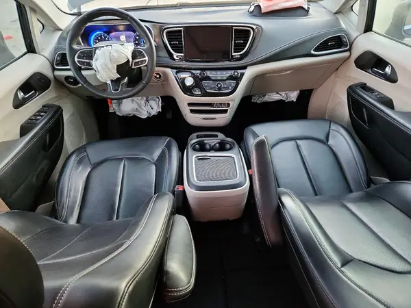 2C4RC1BG2PR526953 2023 CHRYSLER PACIFICA - Image 8