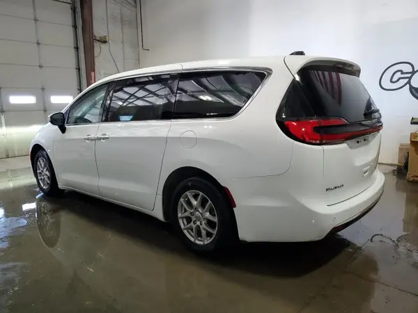 2C4RC1BG2PR533384 2023 CHRYSLER PACIFICA - Image 2